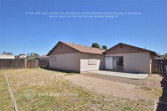 7724 W Pierson St in Phoenix, AZ - Foto de edificio - Building Photo