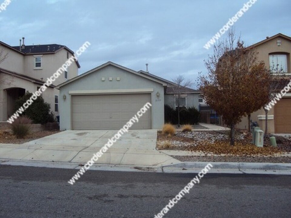 10759 McMichael Ln SW in Albuquerque, NM - Building Photo