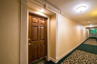 28106 Plantation Dr NE in Atlanta, GA - Building Photo - Building Photo
