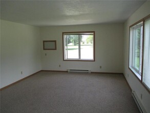 317 5th St S in Grove City, MN - Building Photo - Building Photo