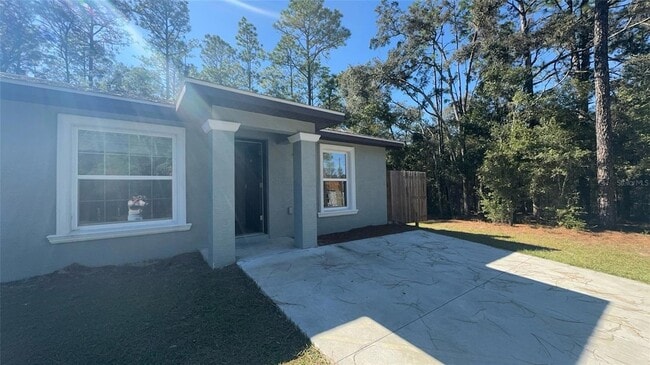 8950 N Mendoza Way in Citrus Springs, FL - Foto de edificio - Building Photo