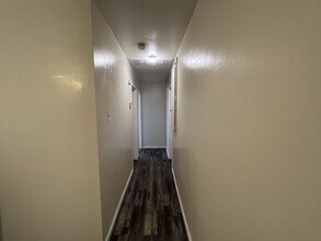 8413 Bernard Ave in Lamont, CA - Building Photo - Building Photo