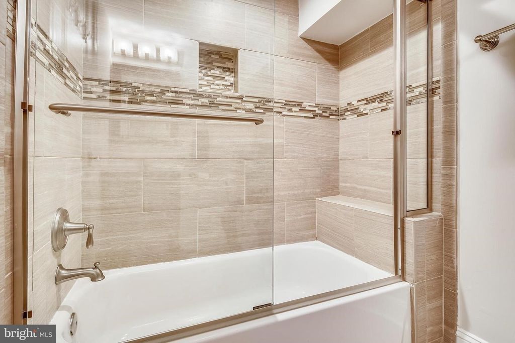 905 Quackenbos St NW in Washington, DC - Building Photo