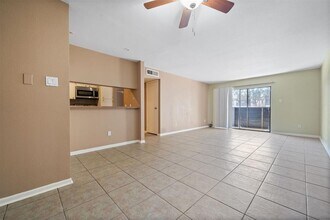 3055 Walnut Bend Ln in Houston, TX - Building Photo - Building Photo