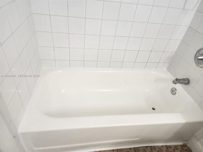 15201 NE 6th Ave in Miami, FL - Building Photo - Building Photo