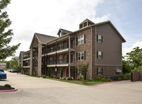 College North Apartments in Fayetteville, AR - Foto de edificio - Building Photo