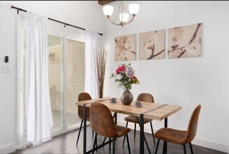 2516 E 5th Pl in Tempe, AZ - Foto de edificio - Building Photo