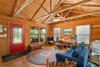 1043 Lewis Ln in Dale, TX - Building Photo - Building Photo