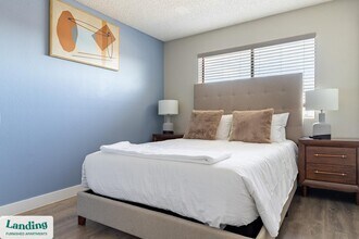 5704 W Thomas Rd in Phoenix, AZ - Building Photo - Building Photo
