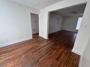 2304 W 58th St in North Little Rock, AR - Building Photo - Building Photo