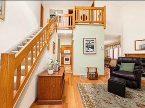 209 Vivian Ln in Vestal, NY - Building Photo - Building Photo