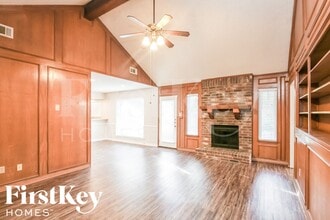 2104 Homecraft Dr in Bedford, TX - Building Photo - Building Photo