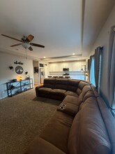 7366 Weatherwood Dr in Colorado Springs, CO - Foto de edificio - Building Photo