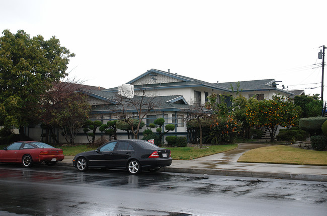 12552 Camus Ln in Garden Grove, CA - Foto de edificio - Building Photo