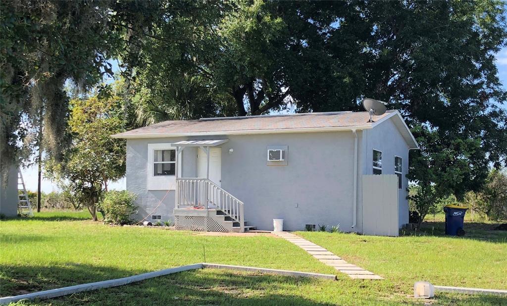 12844 Florida Ave in Astatula, FL - Building Photo