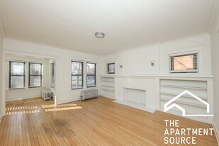 929 Michigan Ave in Evanston, IL - Building Photo