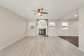 4923 Haywood Pkwy in Dallas, TX - Building Photo - Building Photo