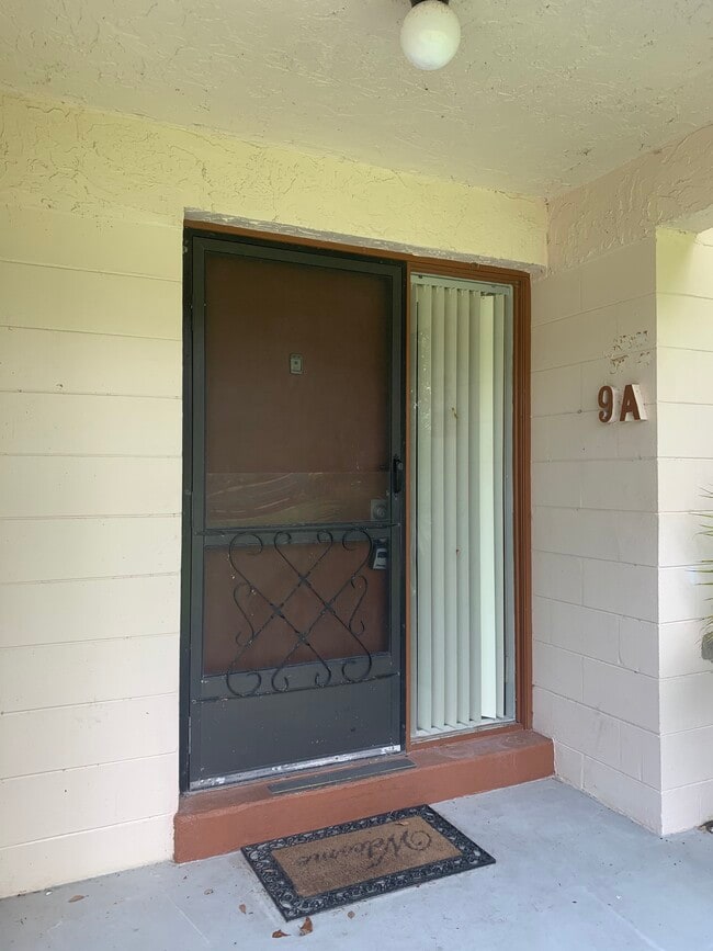 100 Sweetgum Woods Ct in Deltona, FL - Building Photo - Building Photo