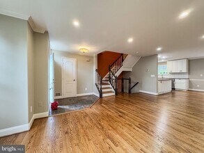 3906 Valley Ridge Dr in Fairfax, VA - Building Photo - Building Photo