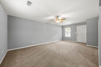 1526 Venetian Dr SW in Atlanta, GA - Building Photo - Building Photo