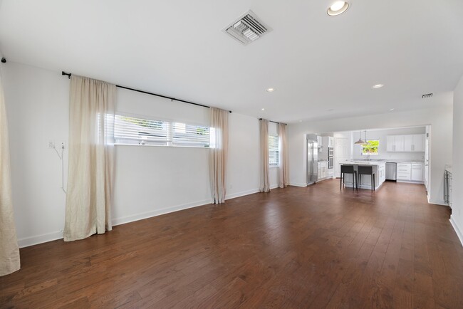 1175 9th Ave N in Naples, FL - Building Photo - Building Photo