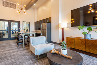 Bell Lofts in Montgomery, AL - Foto de edificio - Interior Photo