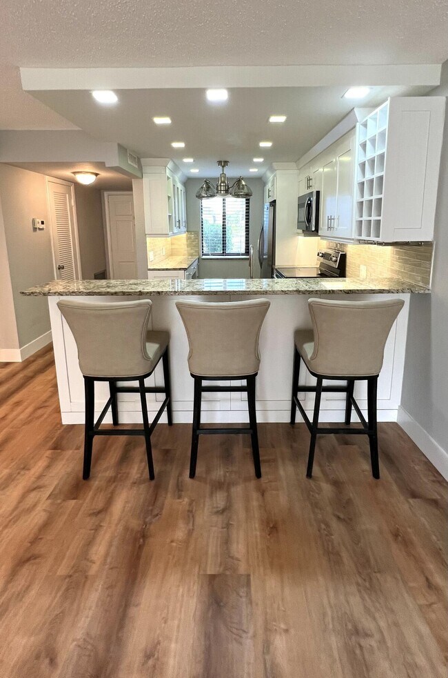 4242 Deste Ct in Greenacres, FL - Building Photo - Building Photo