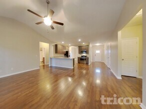 824 Ellyson Dr in Spring Hill, TN - Building Photo - Building Photo