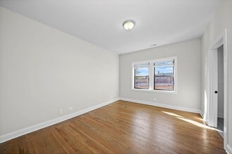 3409 W Fullerton Ave in Chicago, IL - Building Photo - Building Photo