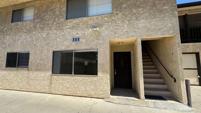 616 N Pasadena Ave in Azusa, CA - Building Photo - Building Photo