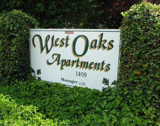 West Oaks Apartments in Eugene, OR - Foto de edificio - Building Photo