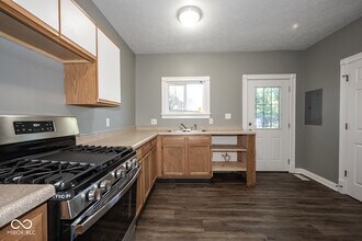 850 N Temple Ave in Indianapolis, IN - Building Photo - Building Photo