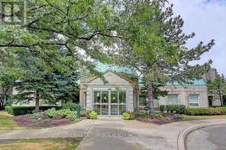 2627-2627 McCowan Rd in Toronto, ON - Building Photo - Building Photo