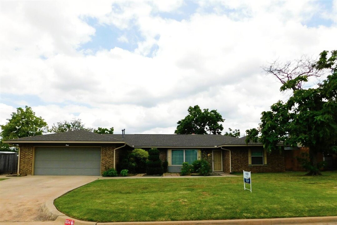 104 SW 75th St in Lawton, OK - Building Photo