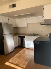 1011 Meadowlark Ct SE in Rio Rancho, NM - Building Photo - Building Photo