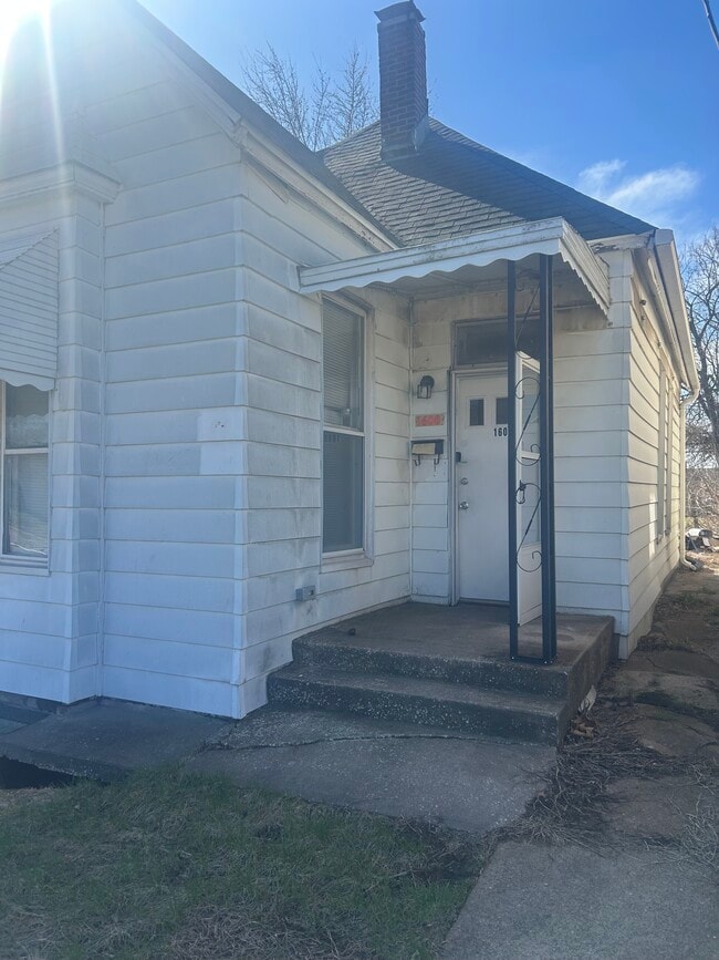 1608 3rd St in Madison, IL - Building Photo - Building Photo