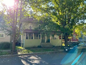 118 1st St in Ithaca, NY - Building Photo - Building Photo