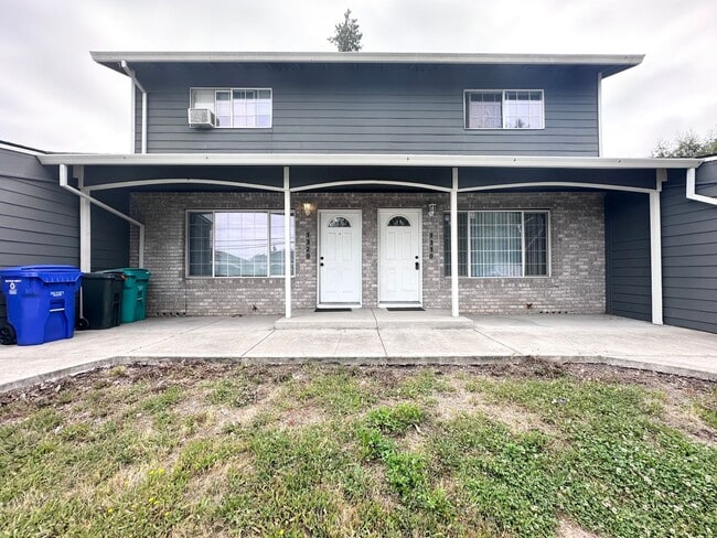1310 NE Kane Dr