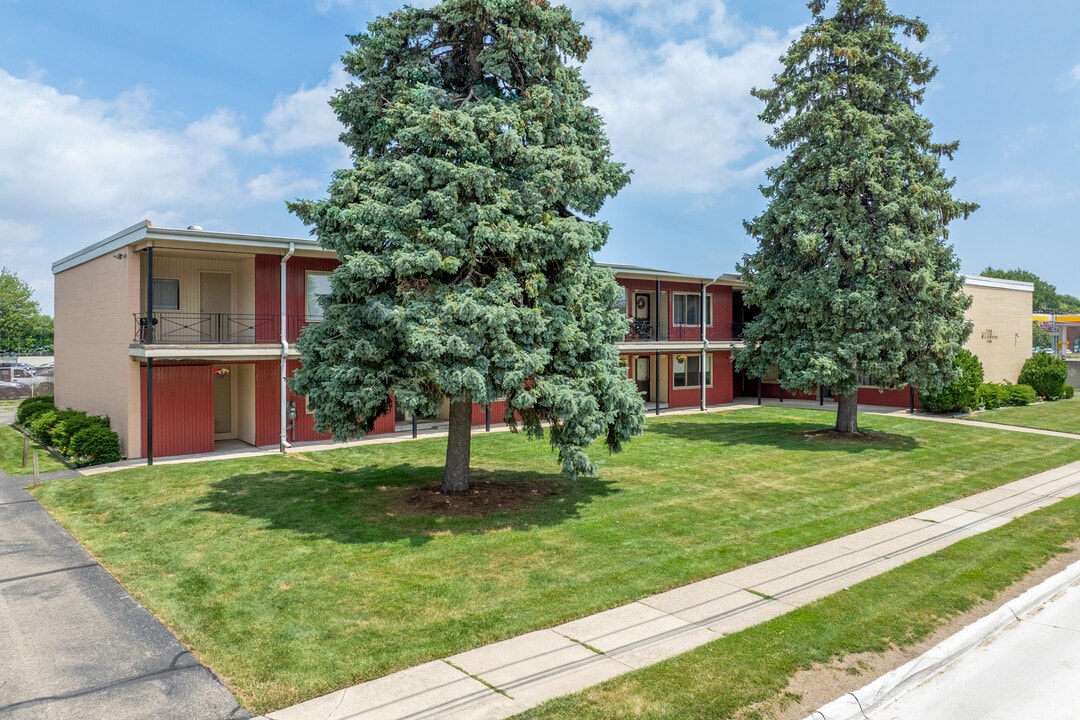17445-17455 Wildwood St in Roseville, MI - Foto de edificio
