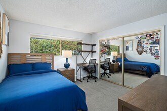 1408 La Plaza Dr in San Marcos, CA - Building Photo - Building Photo