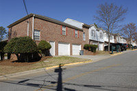 909 N Tennessee St in Cartersville, GA - Foto de edificio - Building Photo