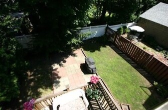 10 Greenleaf Ave, Unit 1 in Medford, MA - Foto de edificio - Building Photo