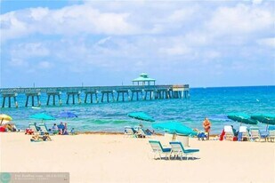 4008 Berkshire A in Deerfield Beach, FL - Building Photo