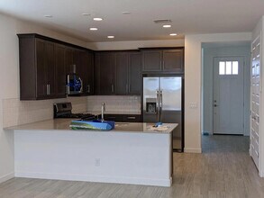 2250 E Kelly Dr in Gilbert, AZ - Building Photo - Building Photo