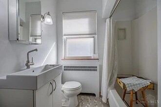 1054 Rutledge Ave, Unit 1 in Cincinnati, OH - Foto de edificio - Building Photo