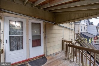 37 S 13th St, Unit APT 3 in Easton, PA - Building Photo - Building Photo