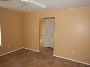 3203 Toledo Dr-Unit -A in Killeen, TX - Foto de edificio - Building Photo