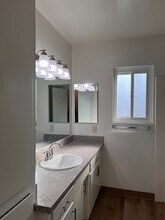 The Milton in Whittier, CA - Foto de edificio - Building Photo