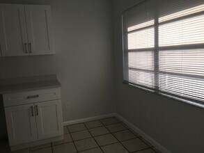 1427 Summit Run Cir in West Palm Beach, FL - Building Photo - Building Photo