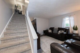 3 Ora Murphy Ct, Unit 3 Ora Murphy Ct. Right in Cumberland, RI - Foto de edificio - Building Photo